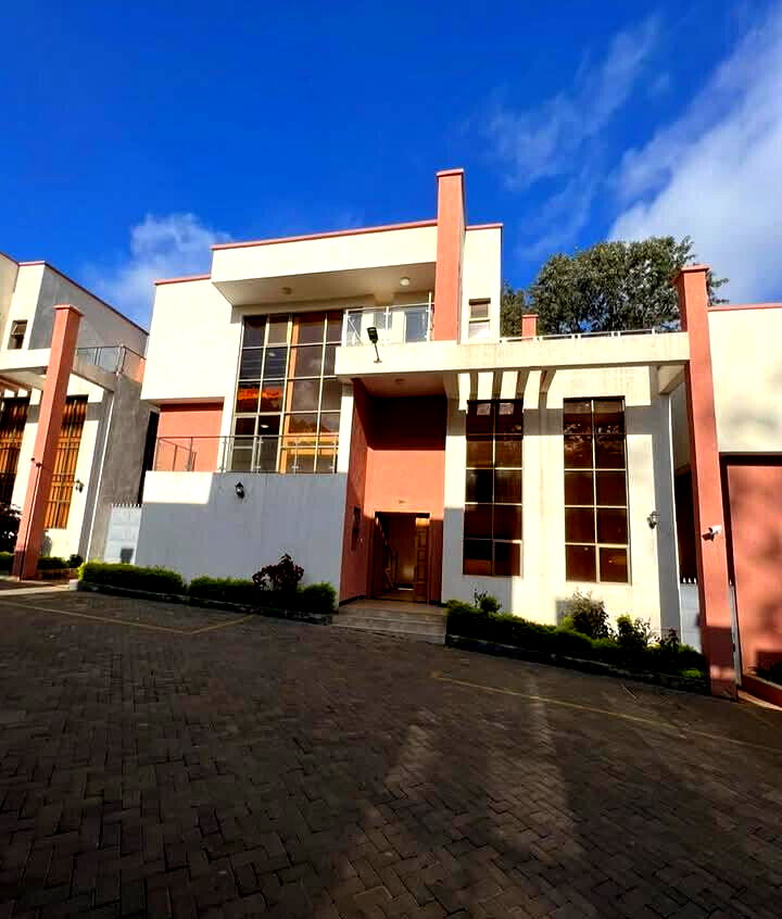 5-Ensuite Townhouse with DSQ in Pet-Friendly Gated Community - Lavington