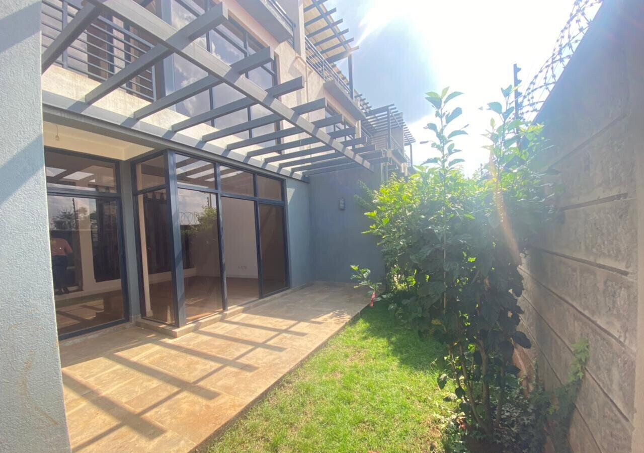 4BR Townhouse with Pool & Staff Quarters - Loresho