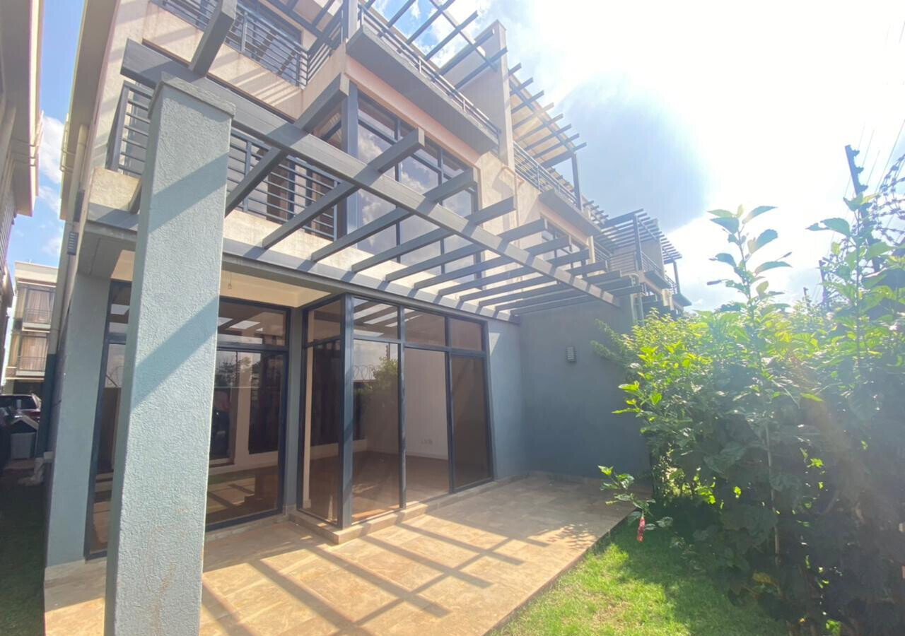 4BR Townhouse with Pool & Staff Quarters - Loresho