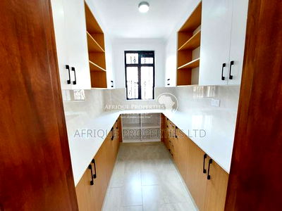 4bdrm Mansion in Near Dmdaykio, Ruiru for sale - Image 5