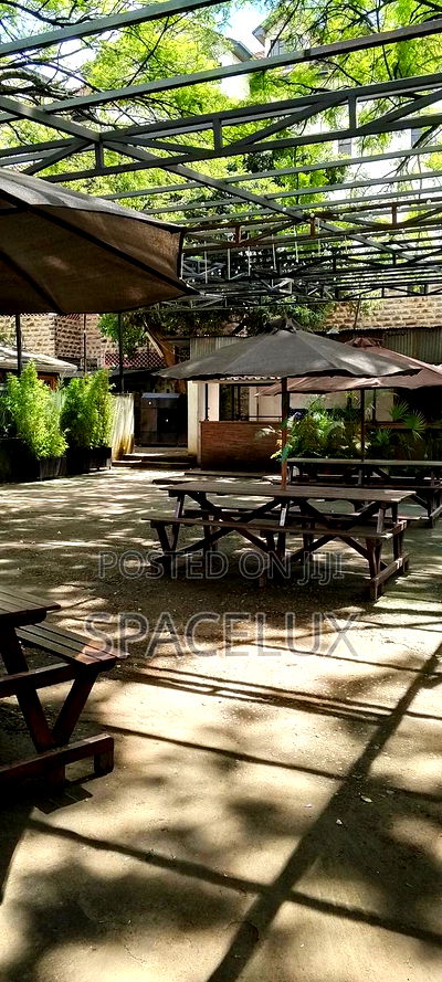 Restaurant Space and Lounge - Image 3