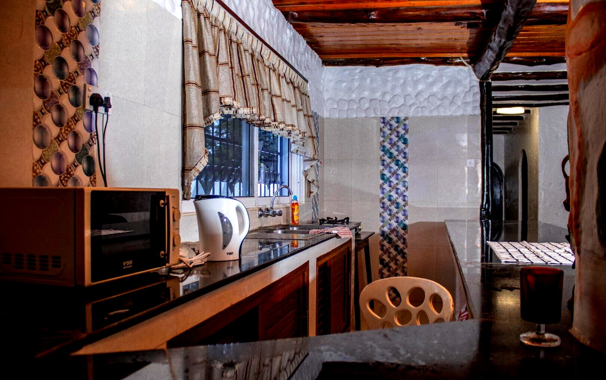 4BR Tudor Creekside Home with Sea Views - Nyali, Mombasa