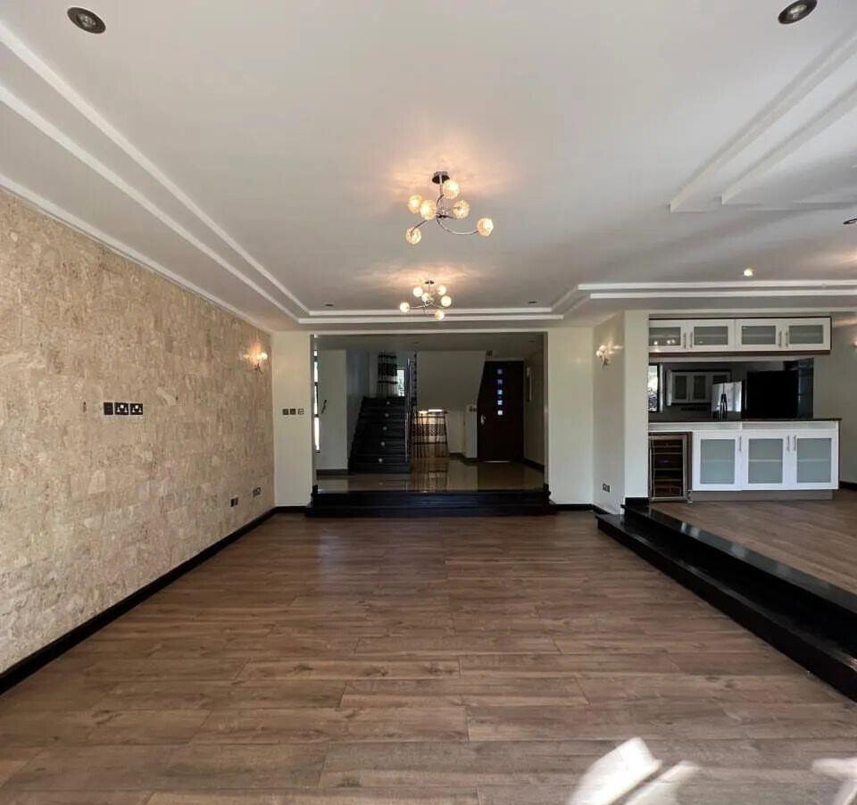 5-Ensuite Townhouse with Backyard Garden & Gated Security - Lavington
