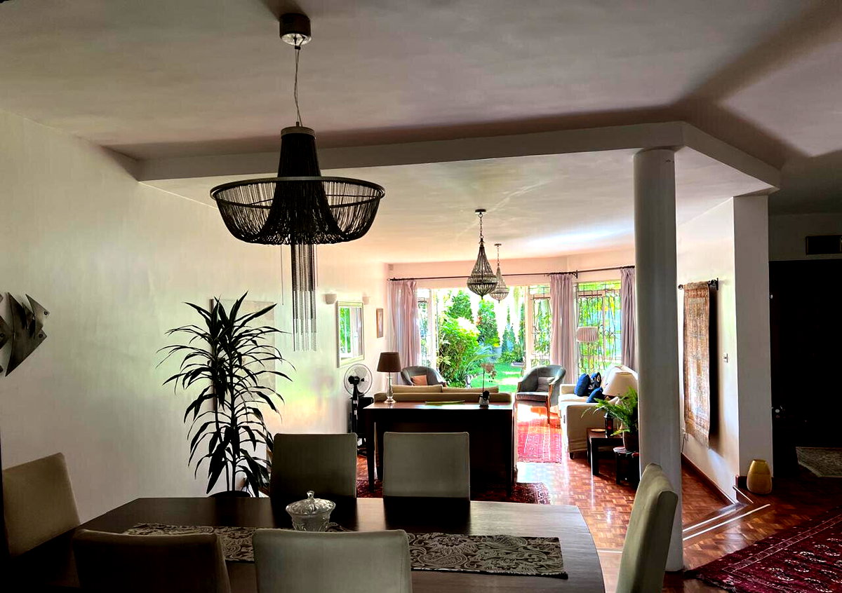 5BR Townhouse with Sunken Living Room & Guest Wing - Kilimani