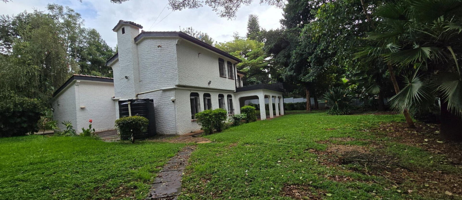 Half Acre 4BR Garden Home