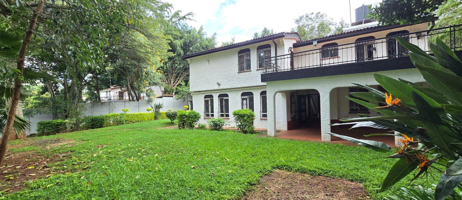 Half Acre 4BR Garden Home