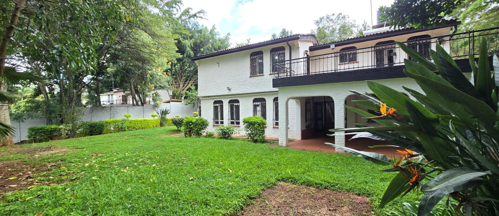 Half Acre 4BR Garden Home