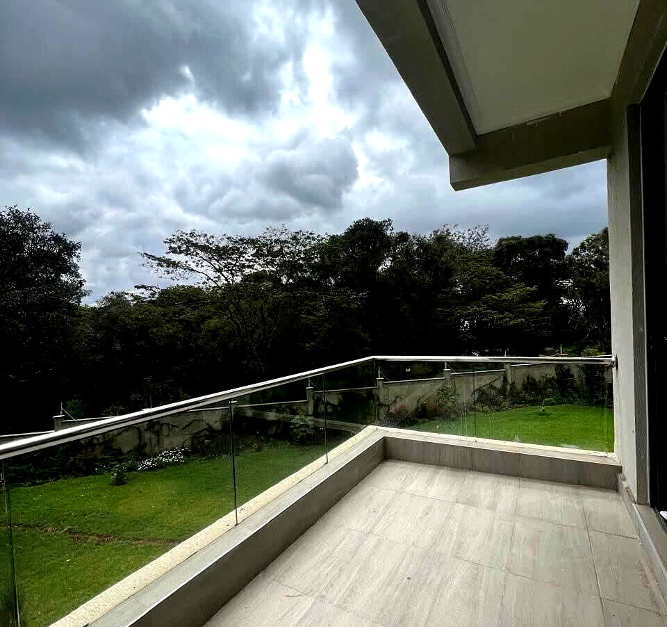 7-Ensuite Villa with Private Pool & DSQ – Hardy, Karen