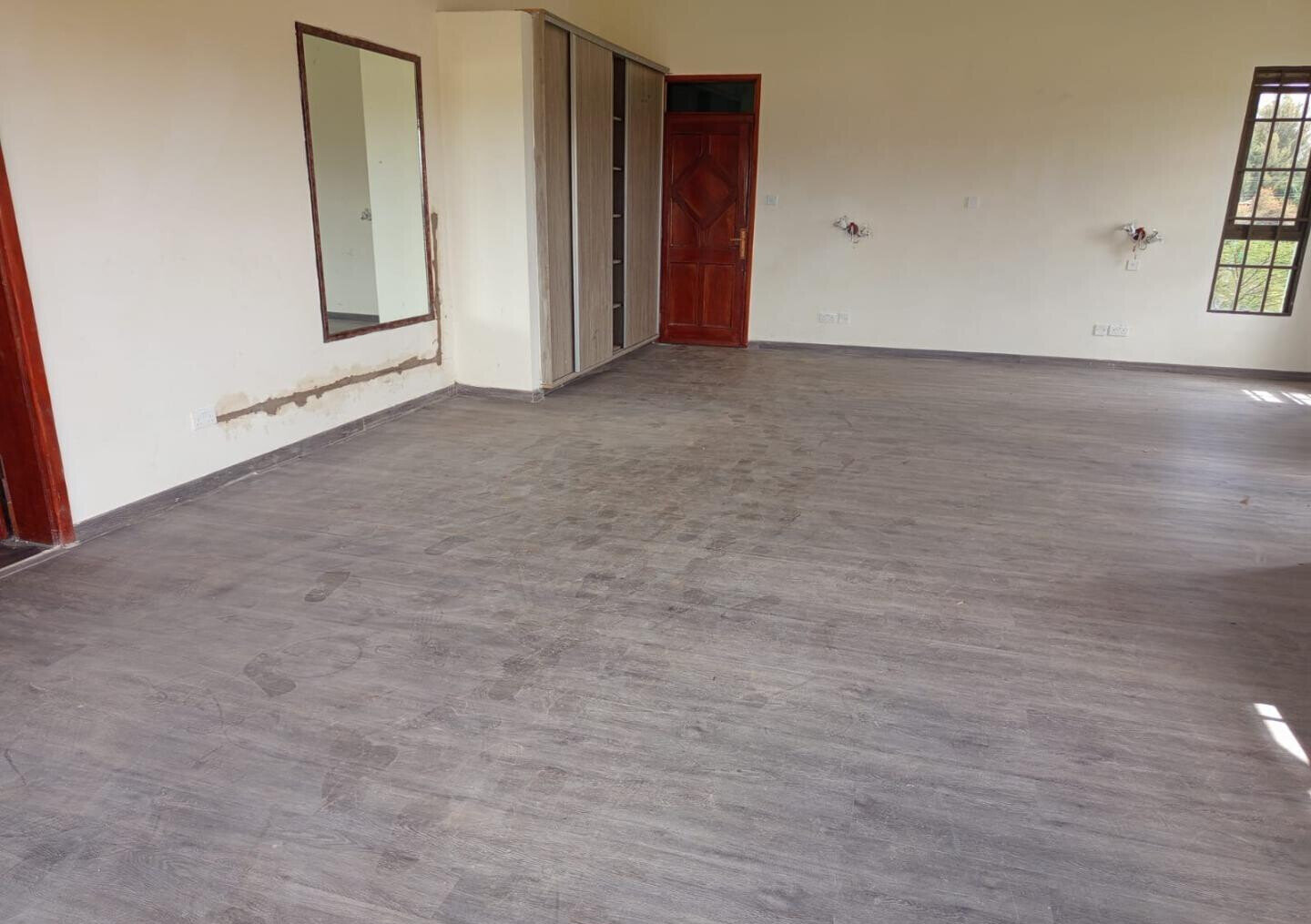 6-Bed Maisonette with Gym & Sauna on Half-Acre – Karen