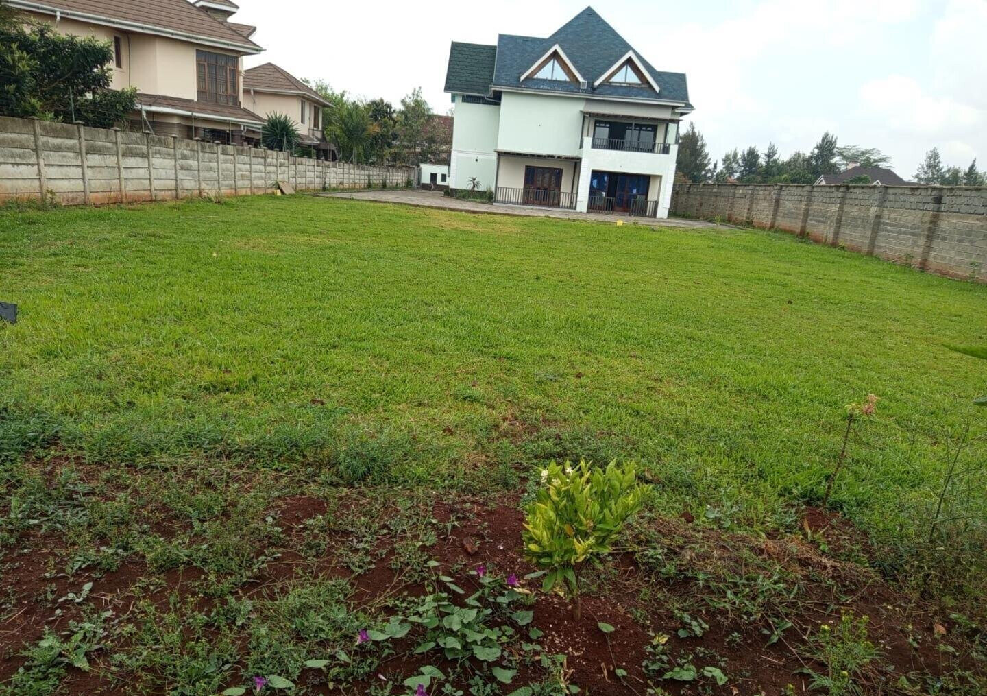 6-Bed Maisonette with Gym & Sauna on Half-Acre – Karen