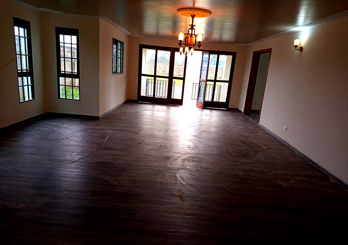 6-Bed Maisonette with Gym & Sauna on Half-Acre – Karen