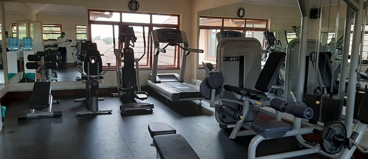 5BR All-Ensuite Townhouse with Fireplace & Clubhouse - Runda