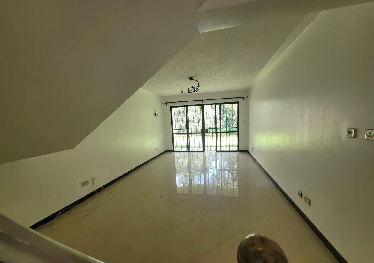 4-Ensuite Townhouse with Rooftop Terrace & Private Garden - Westlands