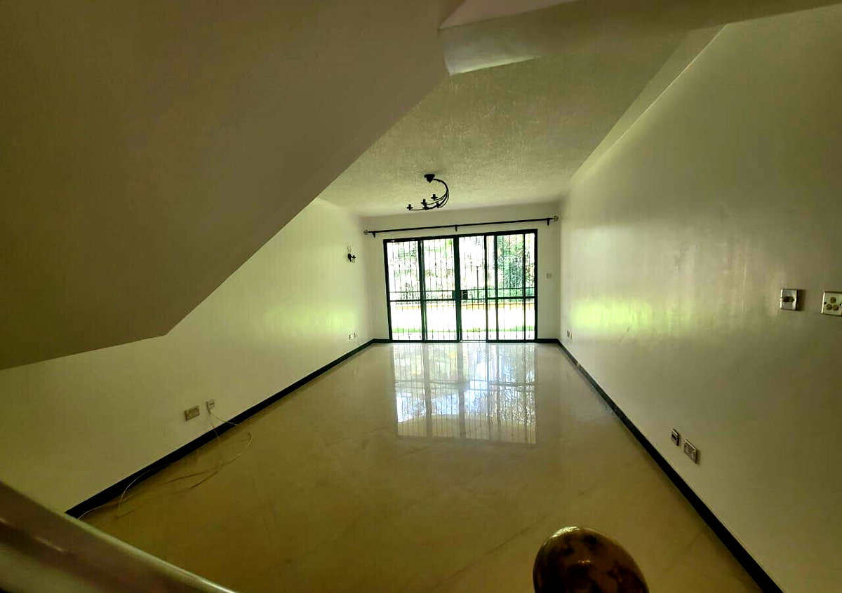 4-Ensuite Townhouse with Rooftop Terrace & Private Garden - Westlands