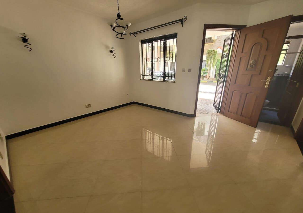 4-Ensuite Townhouse with Rooftop Terrace & Private Garden - Westlands