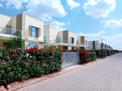 4bdrm Maisonette in Joska for sale - Image 3