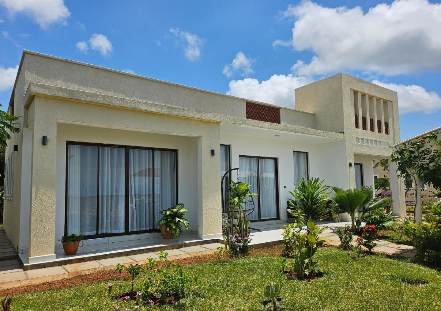 Newly Built 2BR All-Ensuite Bungalow with Roof Terrace - Pazuri, Vipingo