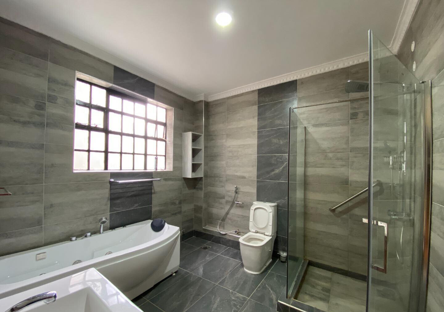 4BR Villa with Jacuzzi & Nyama Choma Terrace - Gataka, Rongai