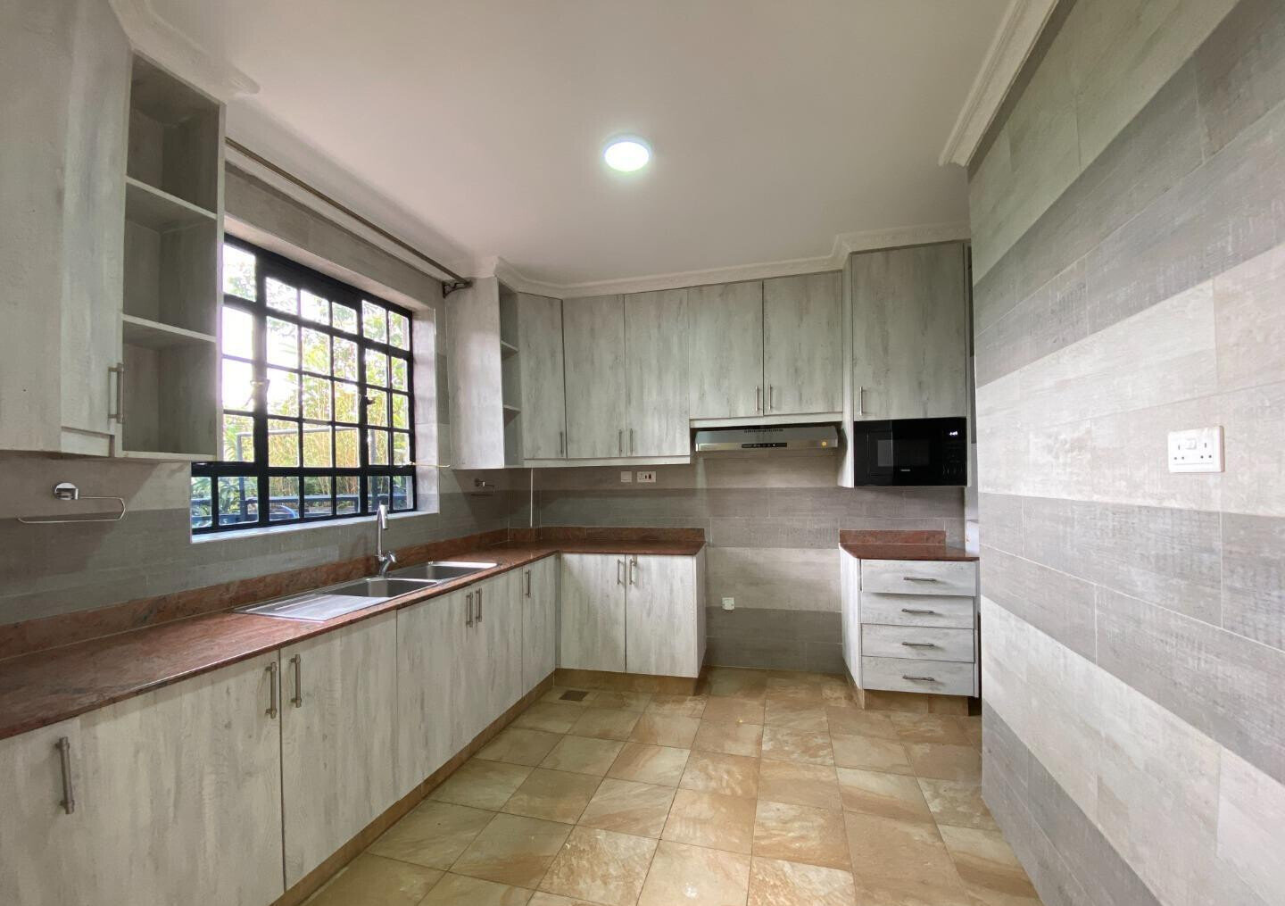 4BR Villa with Jacuzzi & Nyama Choma Terrace - Gataka, Rongai