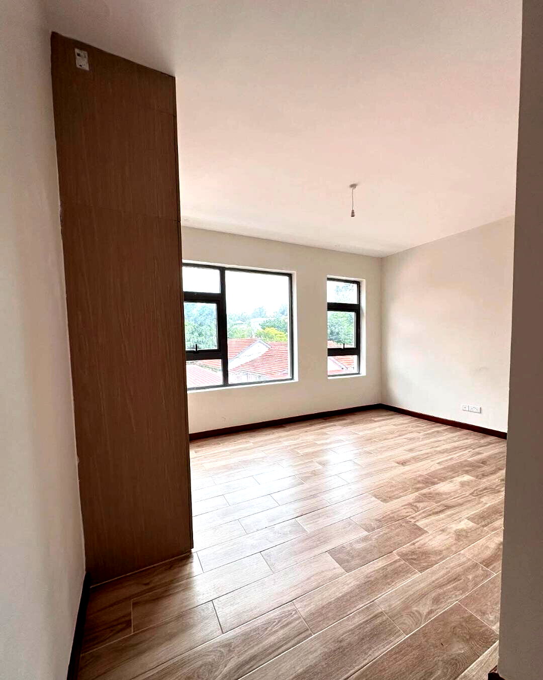 6-Bed Townhouse with Rooftop Terrace & Gym - Lavington