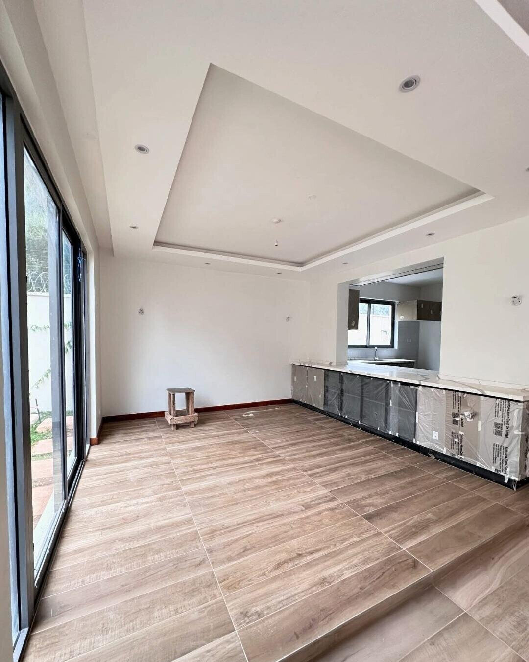 6-Bed Townhouse with Rooftop Terrace & Gym - Lavington
