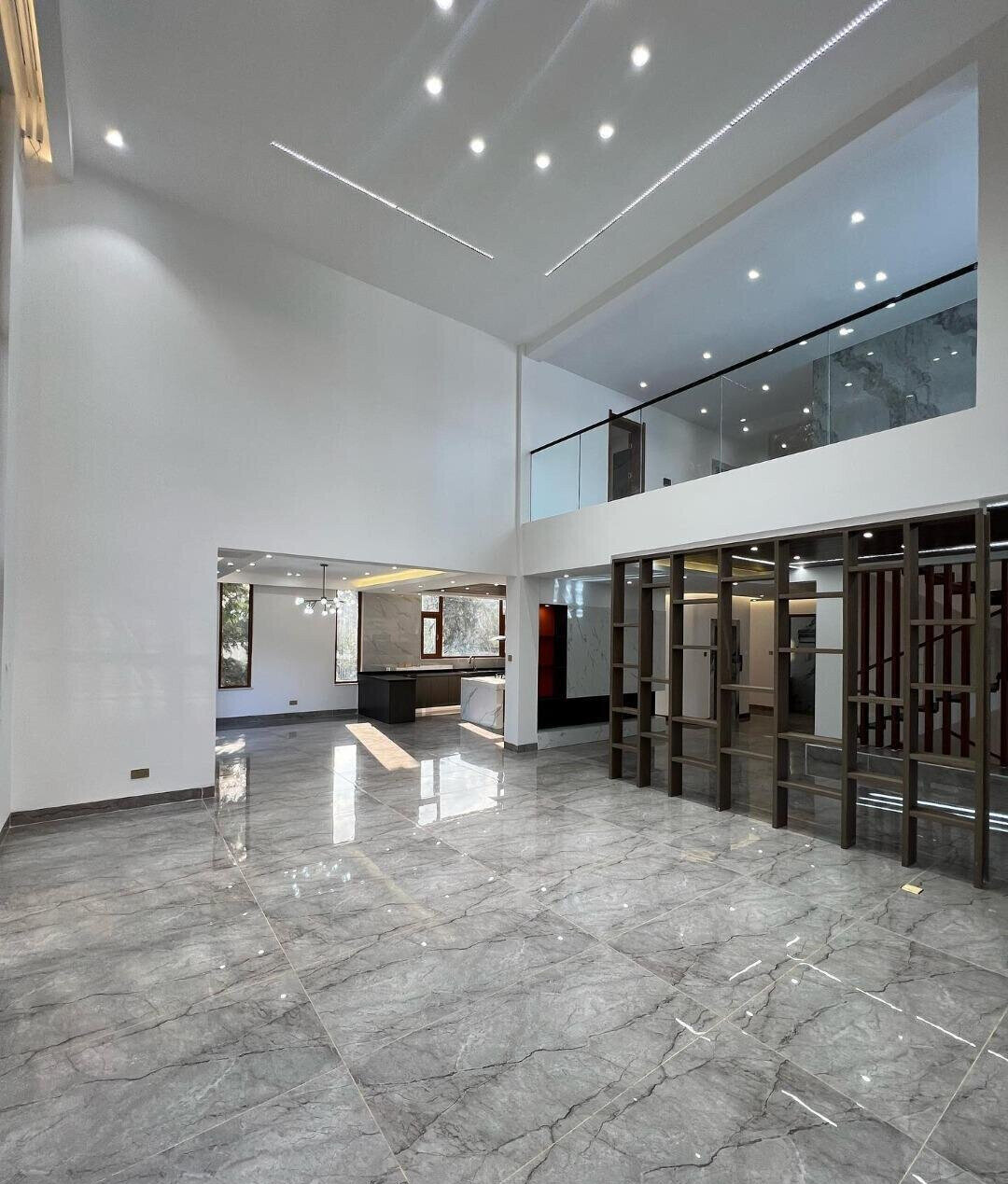 6-Ensuite Villa with Elevator & Rooftop Terrace - Lavington