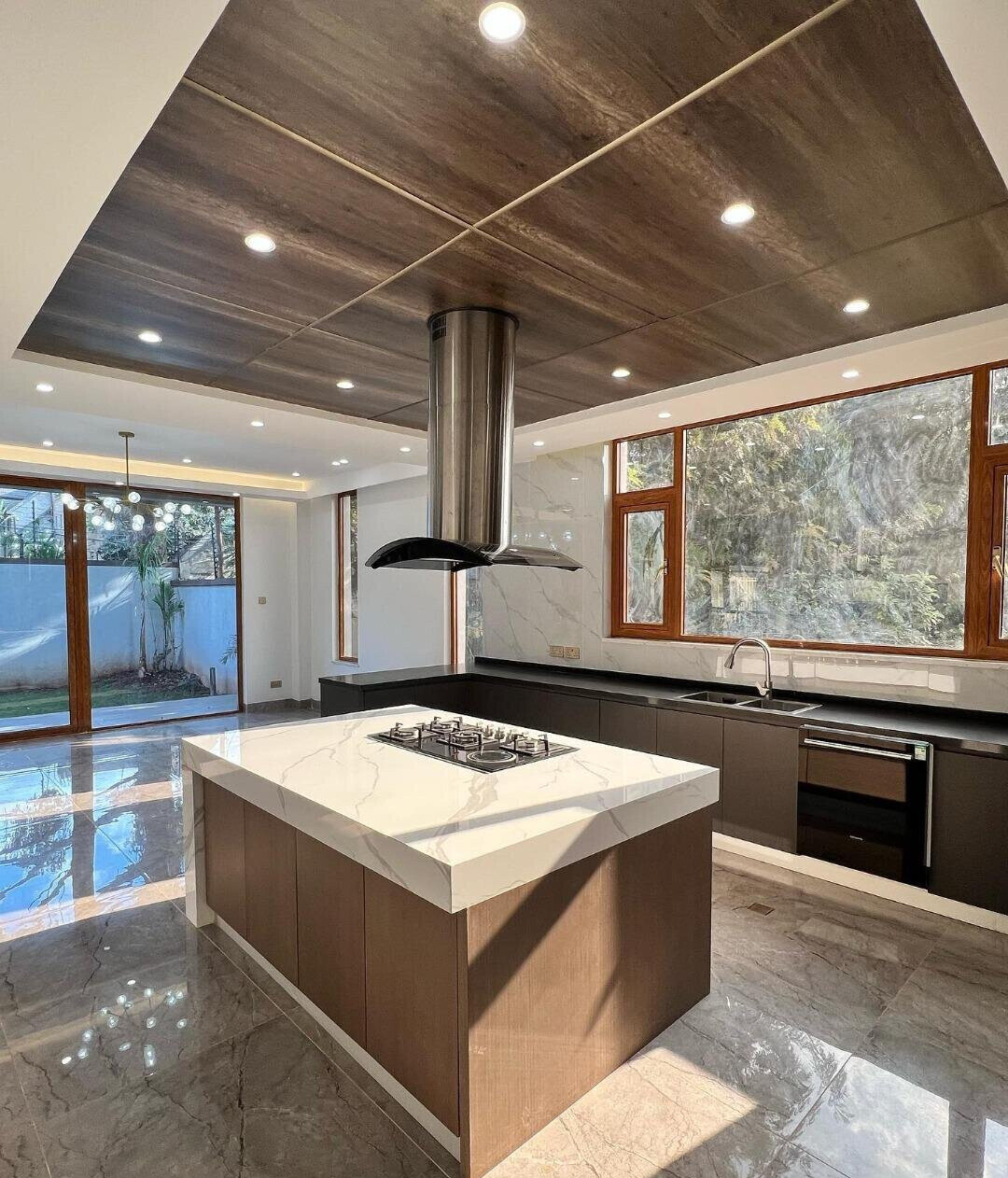 6-Ensuite Villa with Elevator & Rooftop Terrace - Lavington