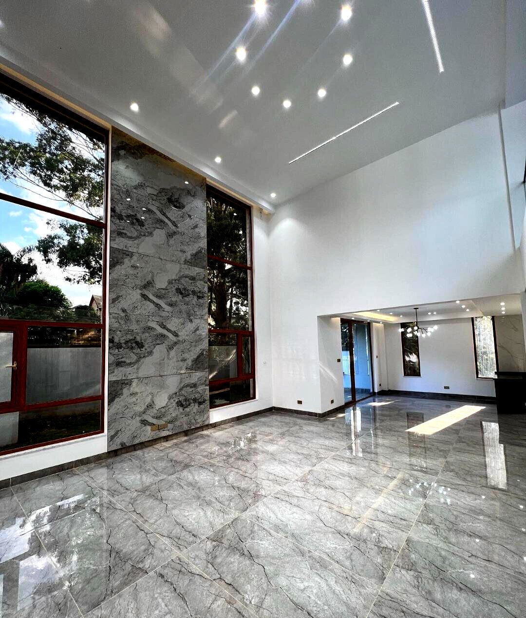 6-Ensuite Villa with Elevator & Rooftop Terrace - Lavington