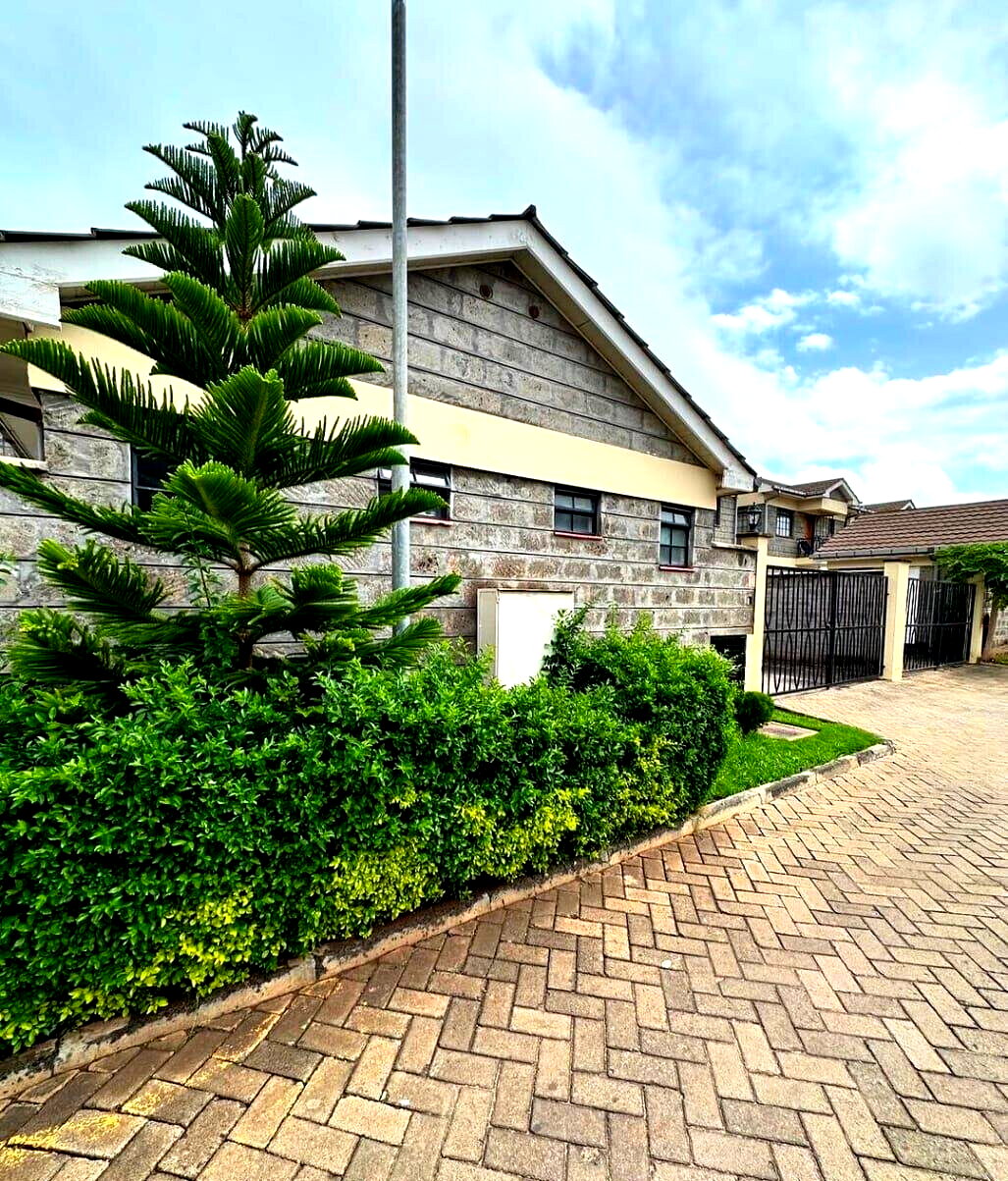 4BR Townhouse with DSQ & Solar Heating - Syokimau, Mombasa Rd
