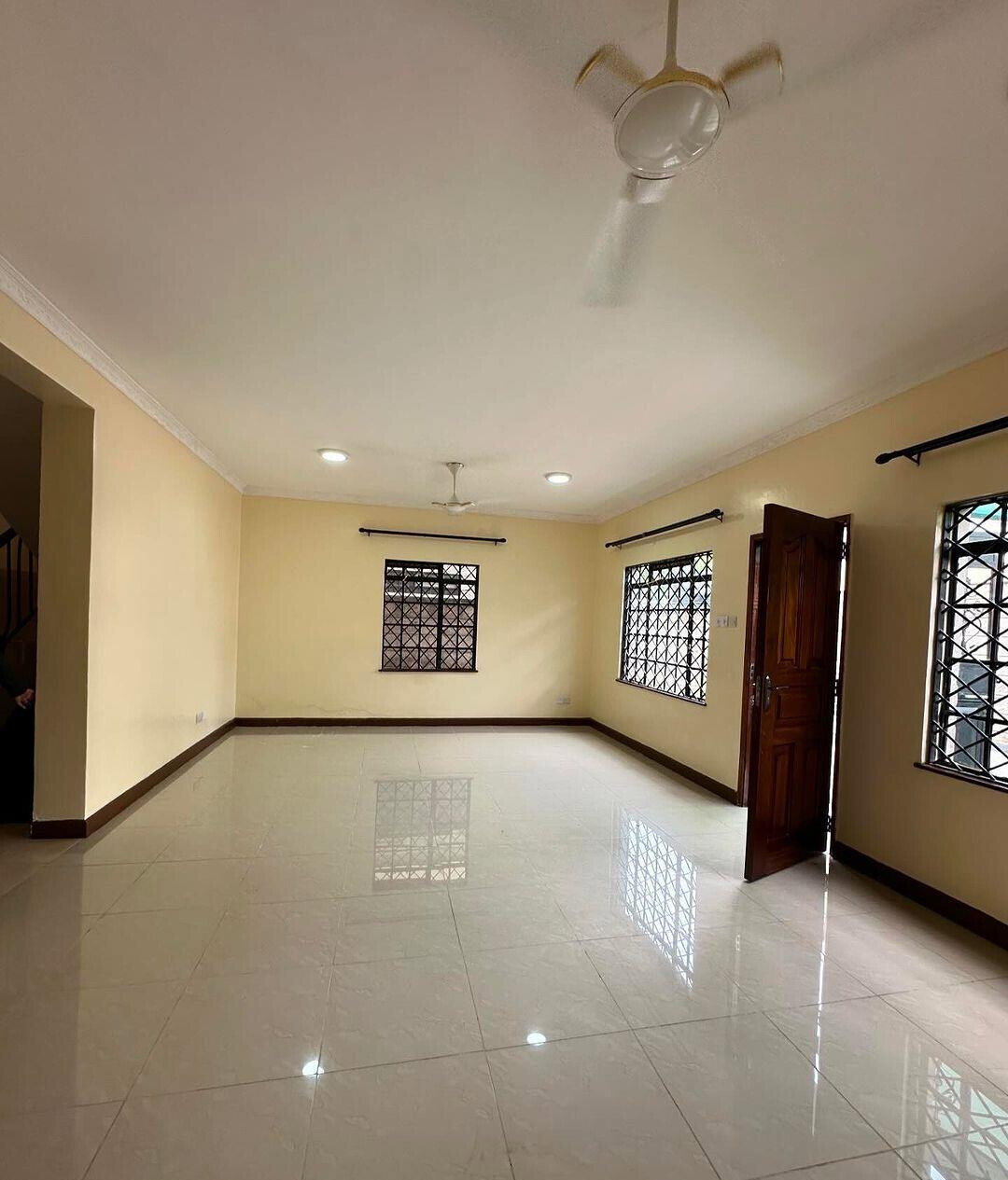 4BR Townhouse with DSQ & Solar Heating - Syokimau, Mombasa Rd