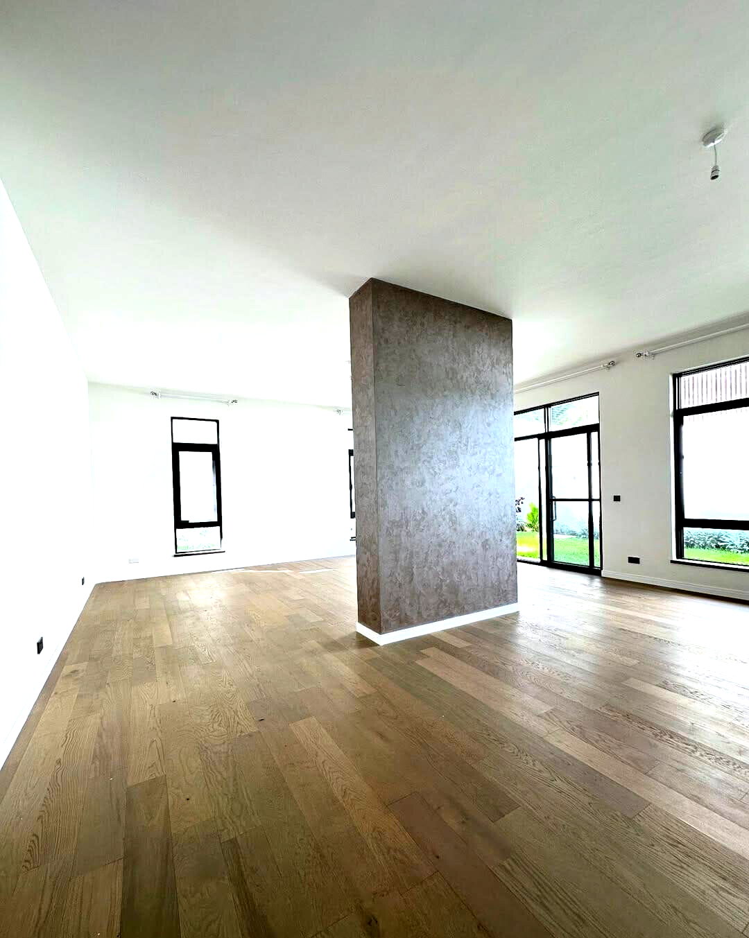 5-Ensuite Villa with Two Kitchens & Ksh 450K Yield - Lavington