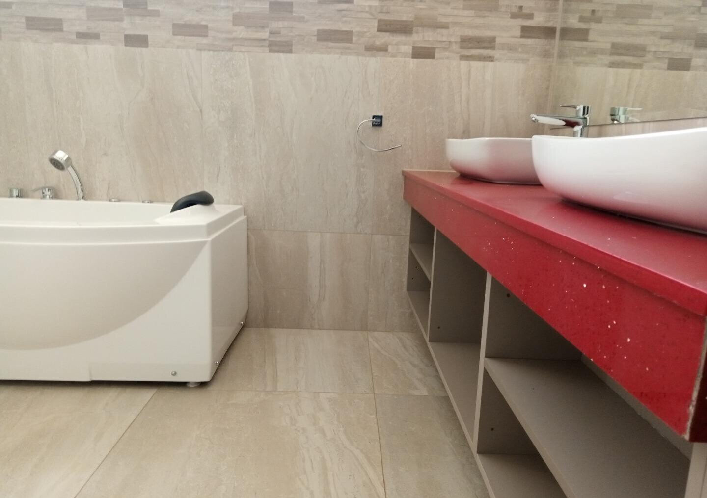4BR Townhouse with Cinema, Jacuzzi & DSQs – Kyuna, Nairobi