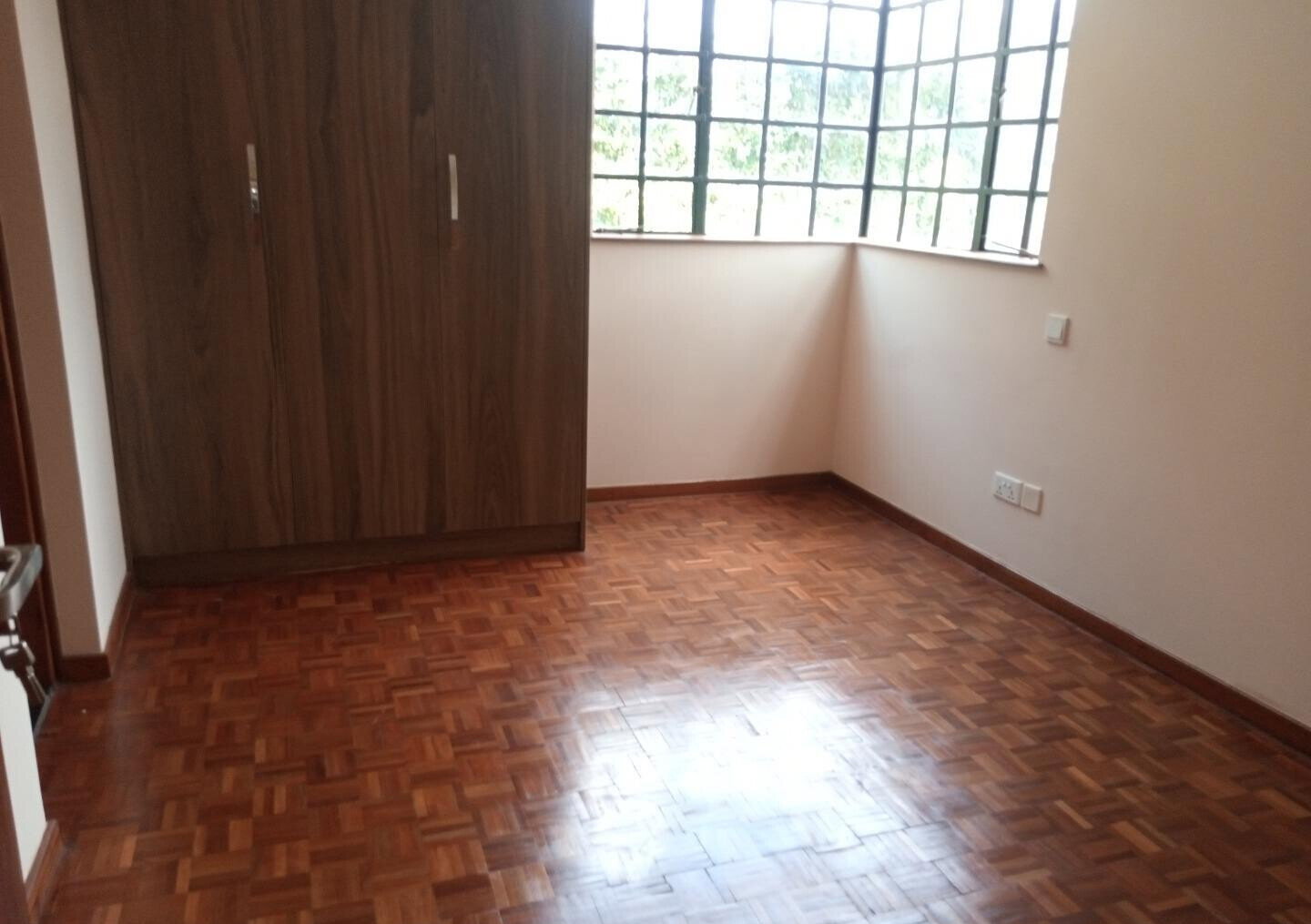 Brand New 4BR En-Suite Townhouse with Study & Fireplace - Kitisuru