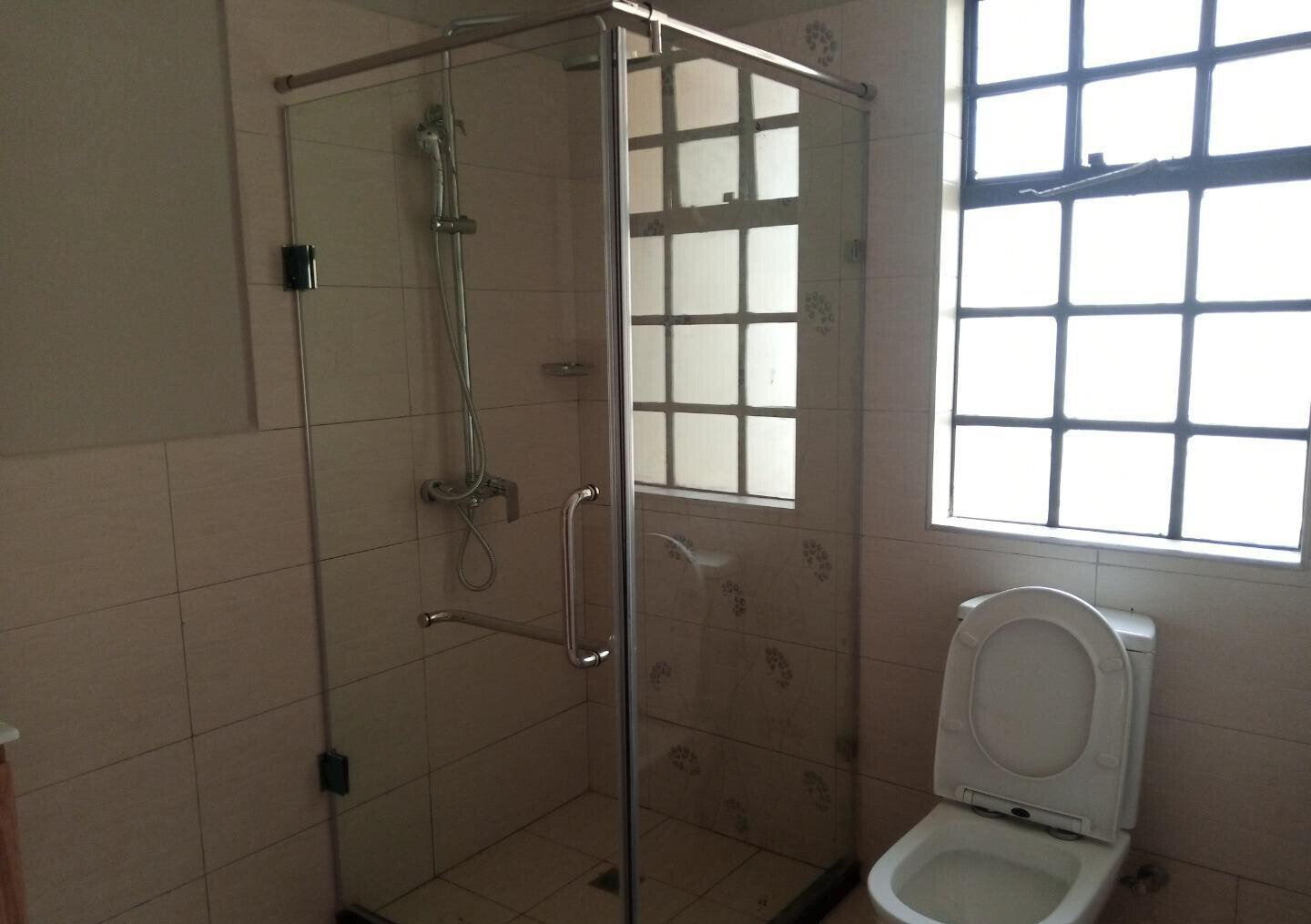 Brand New 4BR En-Suite Townhouse with Study & Fireplace - Kitisuru