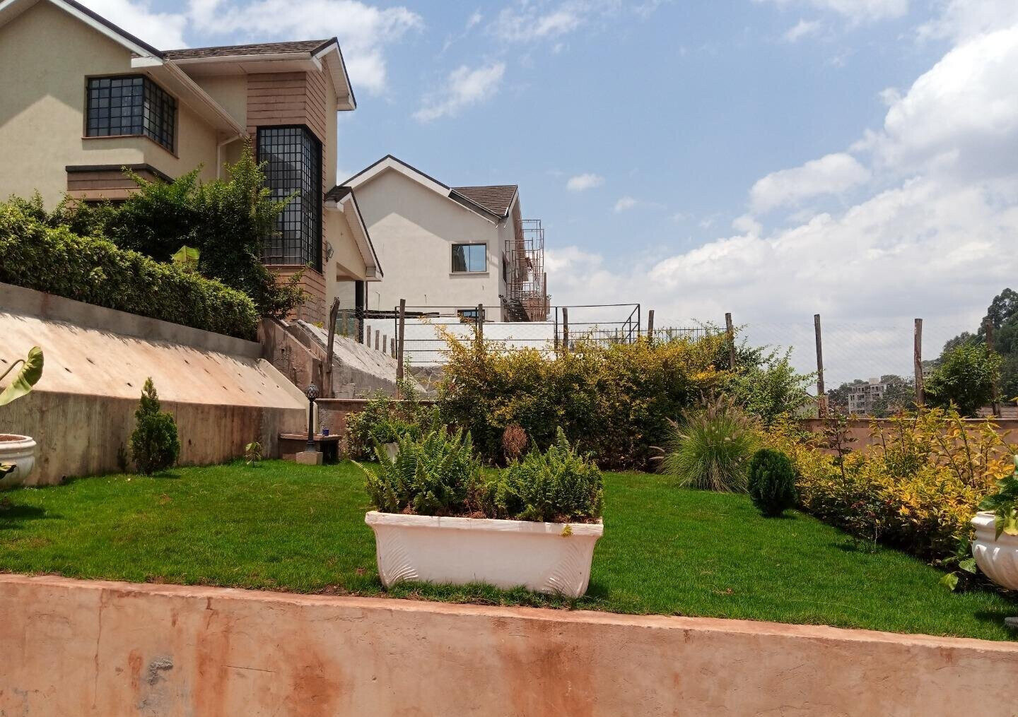 Brand New 4BR En-Suite Townhouse with Study & Fireplace - Kitisuru