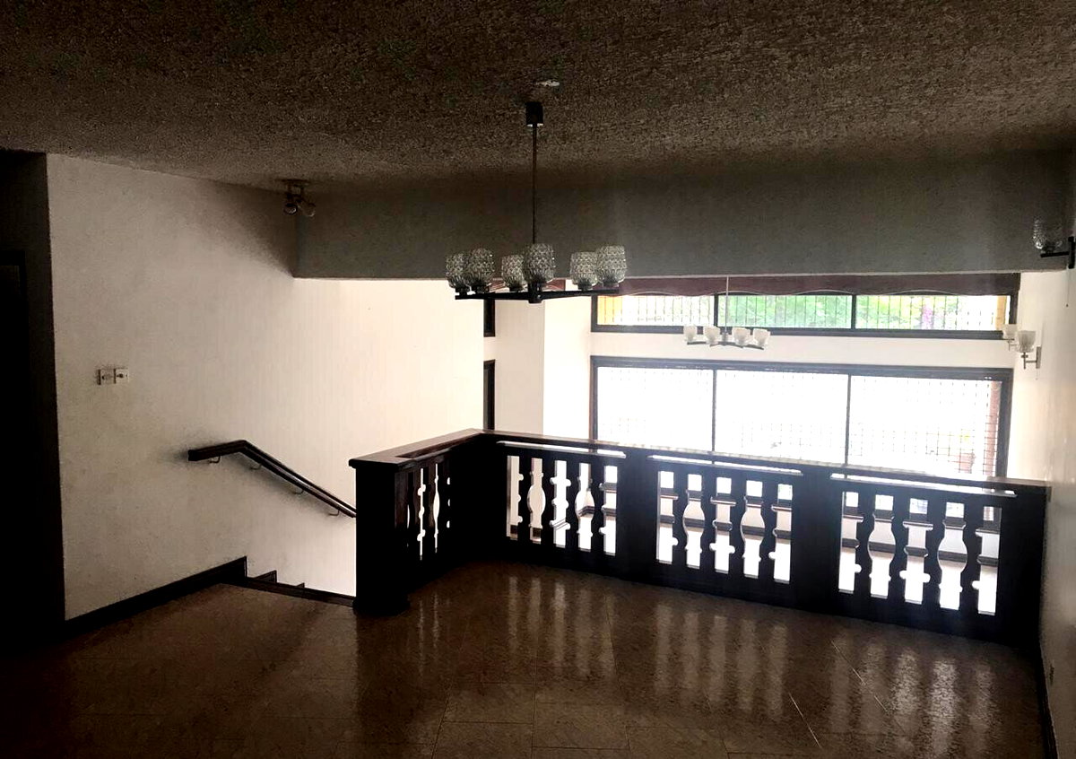 5-Bed Townhouse with DSQ in Private 11-Home Estate - Lavington