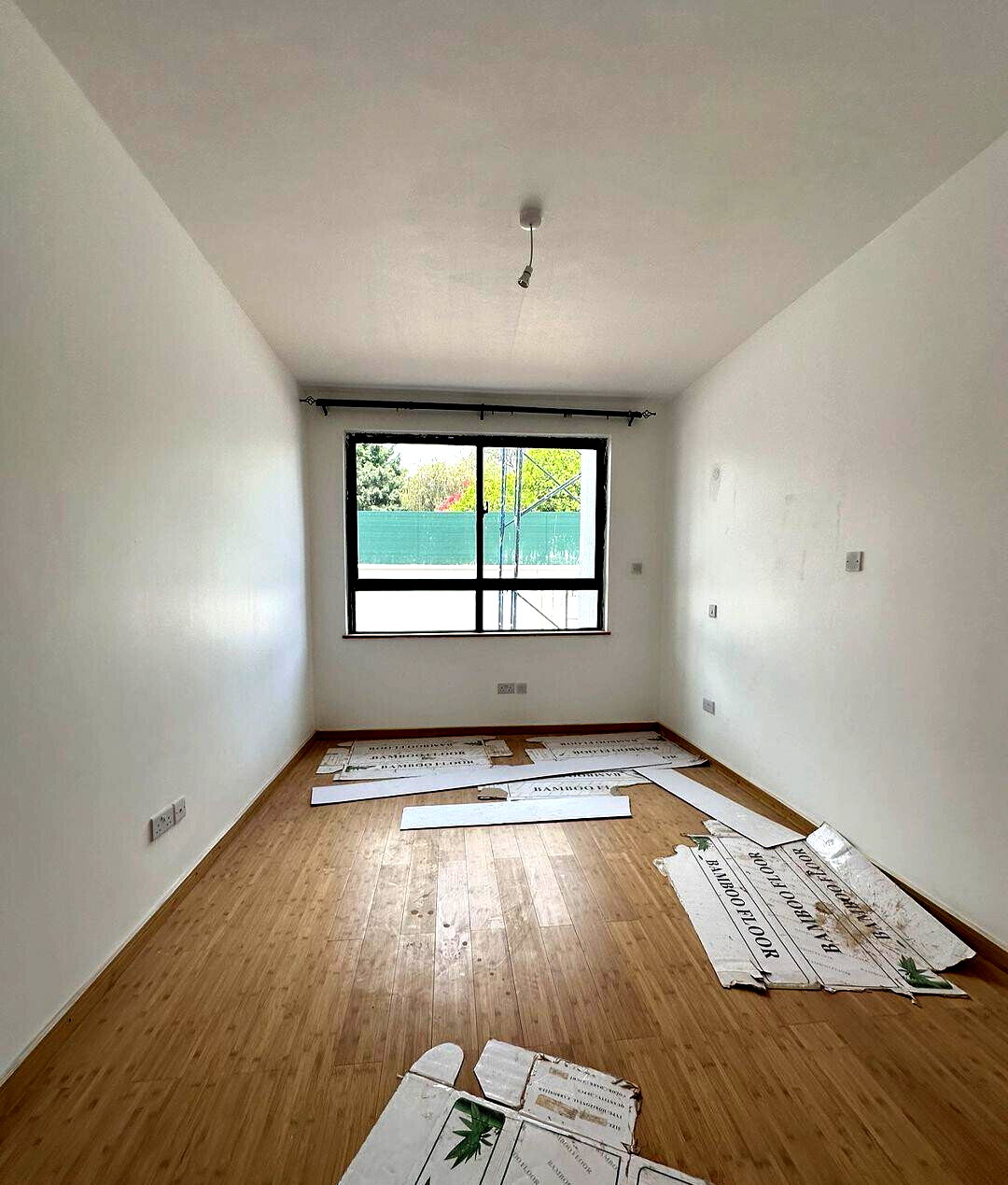 Gated 5-Villa Estate with Smart Locks & Solar - Lavington