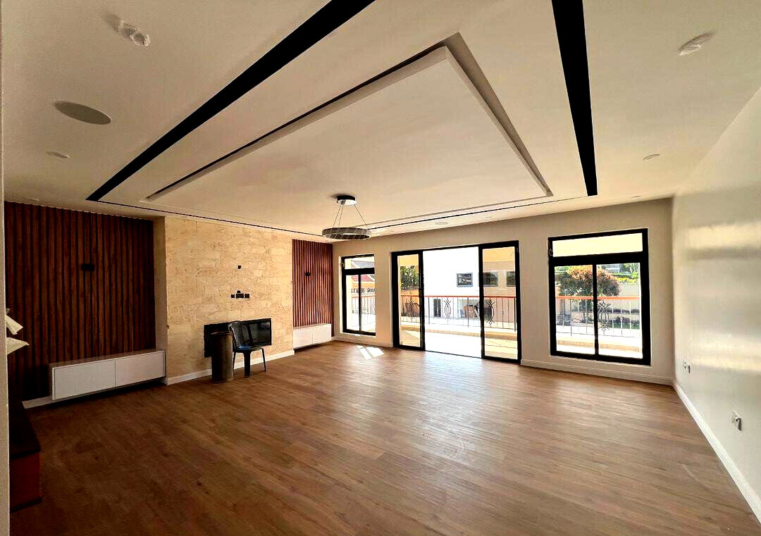 5BR All-Ensuite Townhouse on Half Acre with Generator - Runda