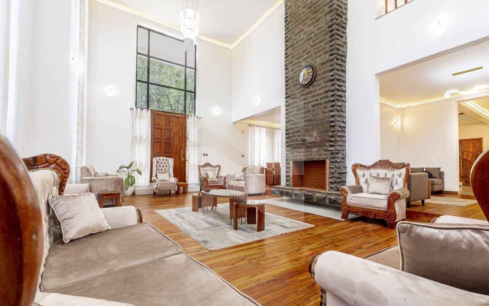 Half Acre 6BR Ambassadorial Home