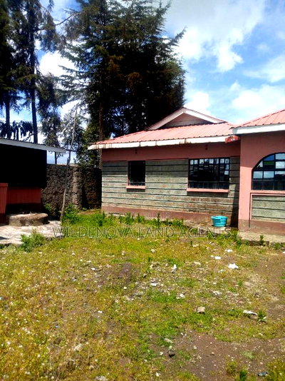 Plot With 4 Bedroom House at Maguru Kinangop - Image 7