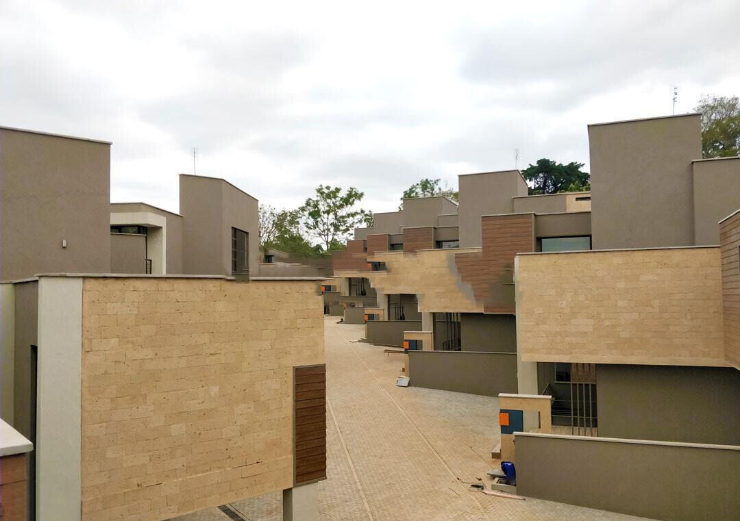 Brand-New 4-Ensuite Townhouse with Fireplace & DSQ - Lavington