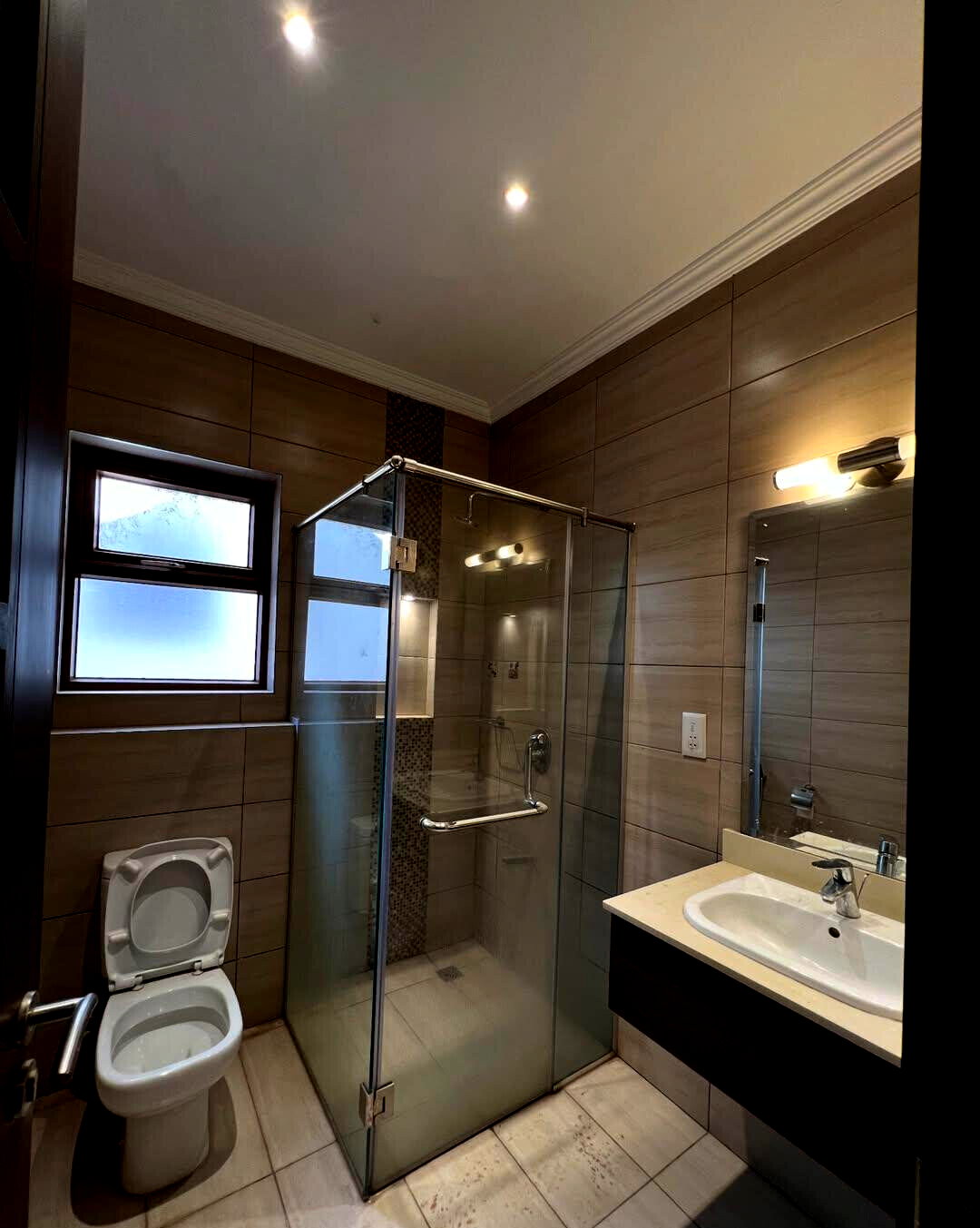 Homely 5-Ensuite Townhouse with Backup Generator - Lavington
