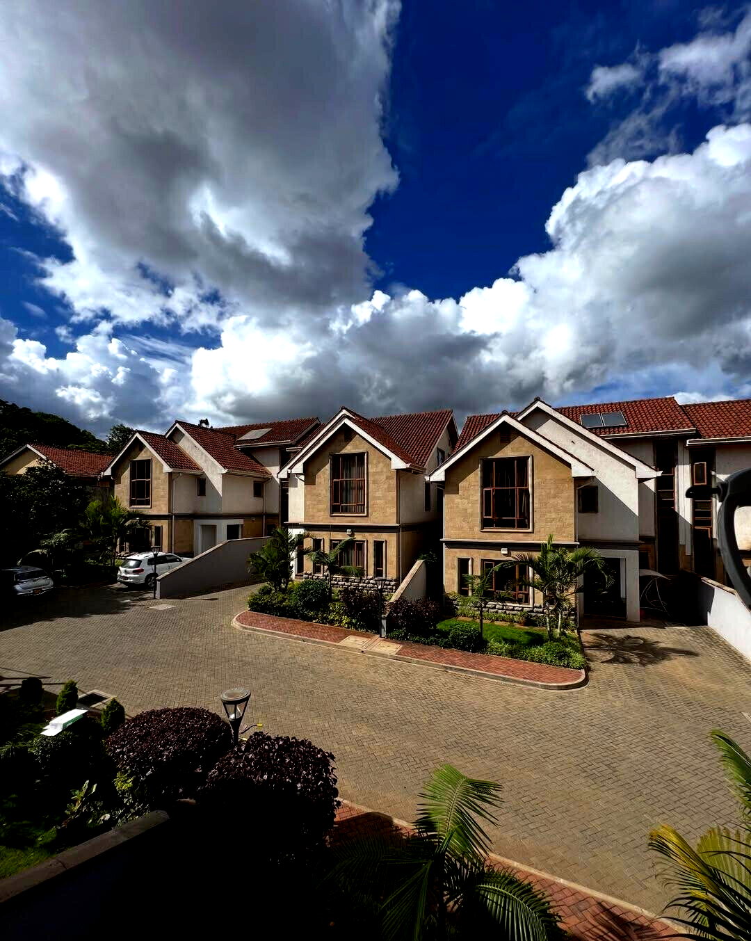 Homely 5-Ensuite Townhouse with Backup Generator - Lavington