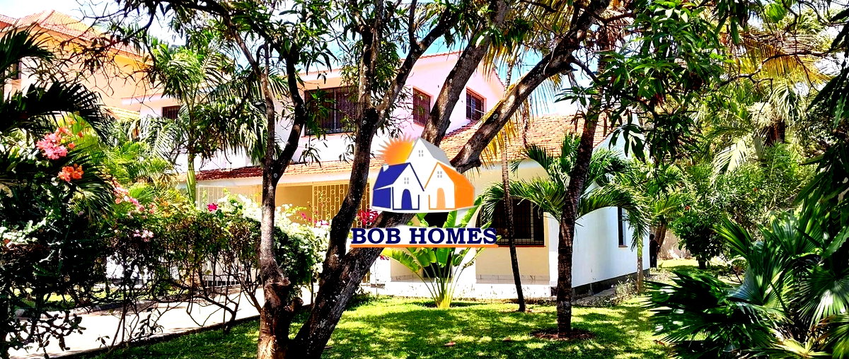 4BR Townhouse with 5 Bathrooms in Gated Nyali Estate - Mombasa