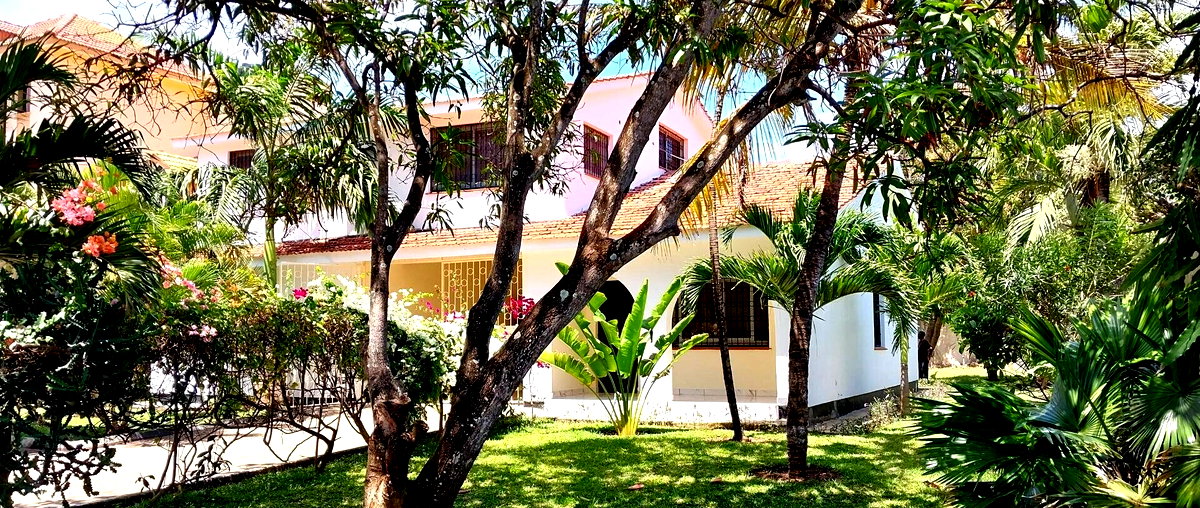 4BR Townhouse with 5 Bathrooms in Gated Nyali Estate - Mombasa