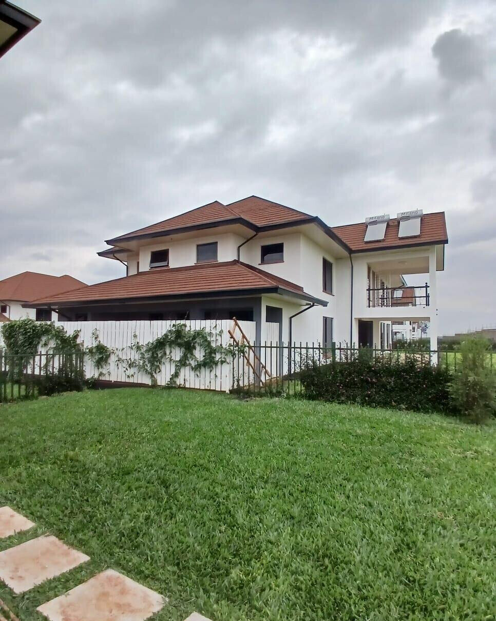 Quarter-Acre 4BR All-Ensuite Townhouse with Private Garden - Runda