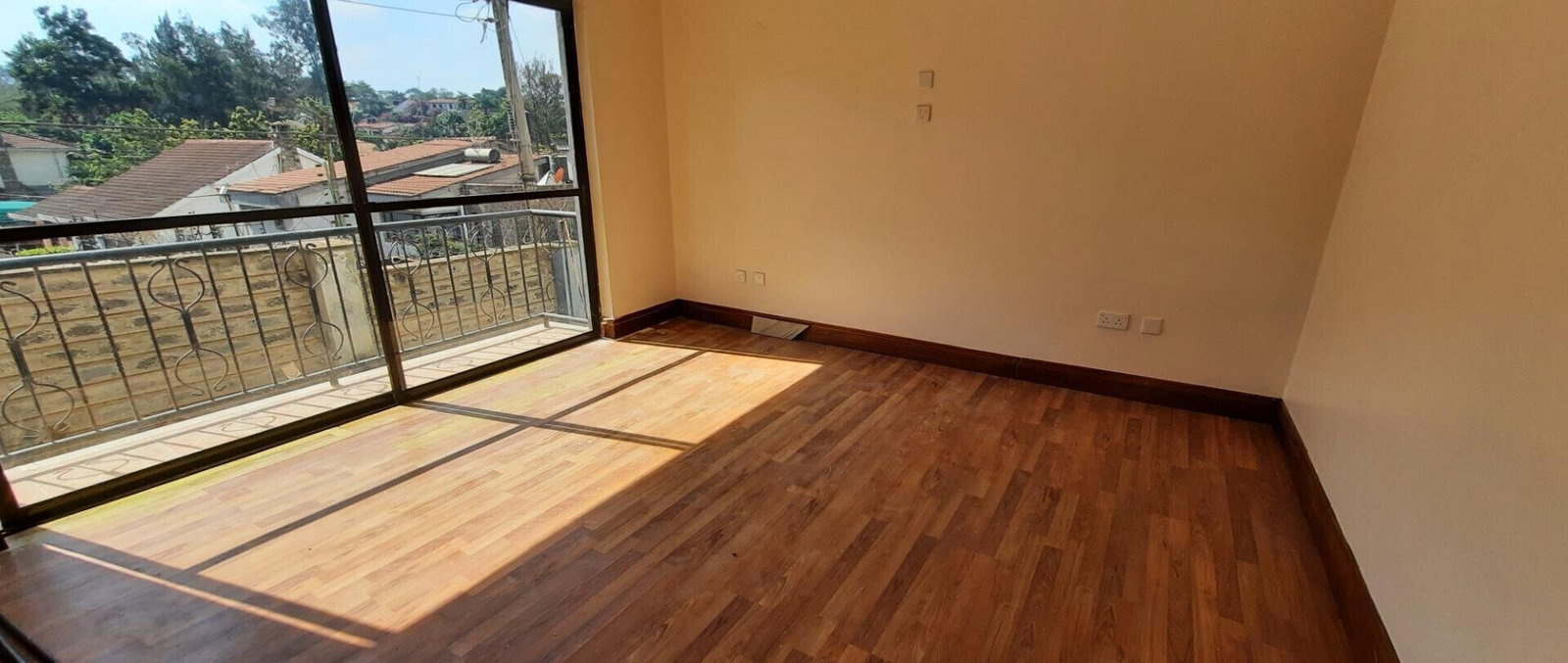 5-Ensuite Townhouse with Backup Systems & Borehole - Westlands