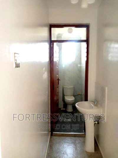 3bdrm Apartment in Pemways, Woodlands for rent - Image 6