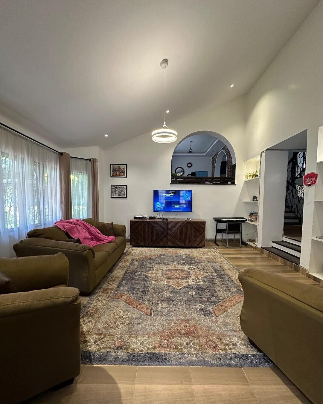 4BR Townhouse with Solar Heating & Lush Gardens - Kilimani