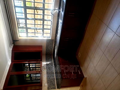 5bdrm Townhouse / Terrace in Lavingtongreen for rent - Image 6